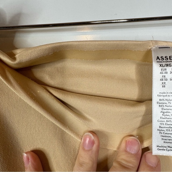 Assets by Spanx Remarkable Results High Waist Mid Thigh Body Shaper Size Xlarge - Picture 5 of 5